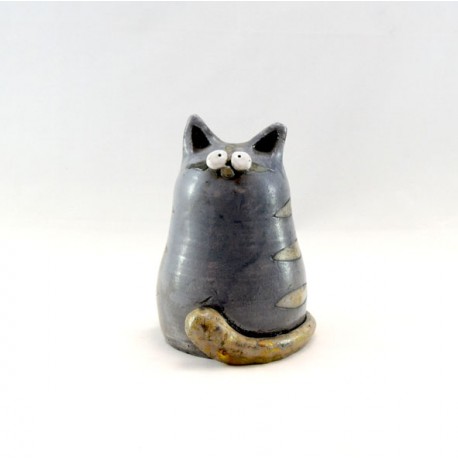 Gatto grigio in ceramica raku